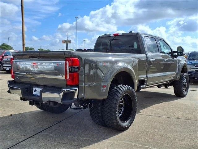 2026 Ford Super Duty 5th Gen - Image 2 of 21