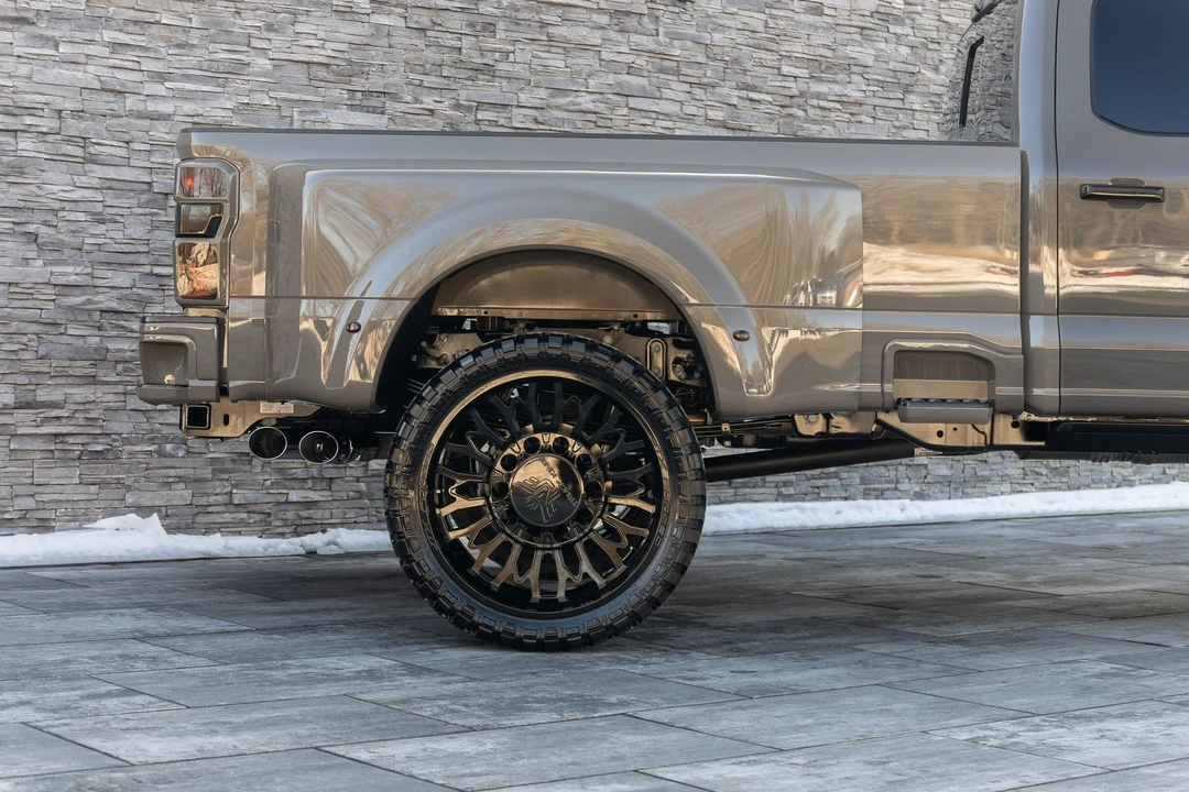 2026 Ford Super Duty 5th Gen - Image 7 of 21