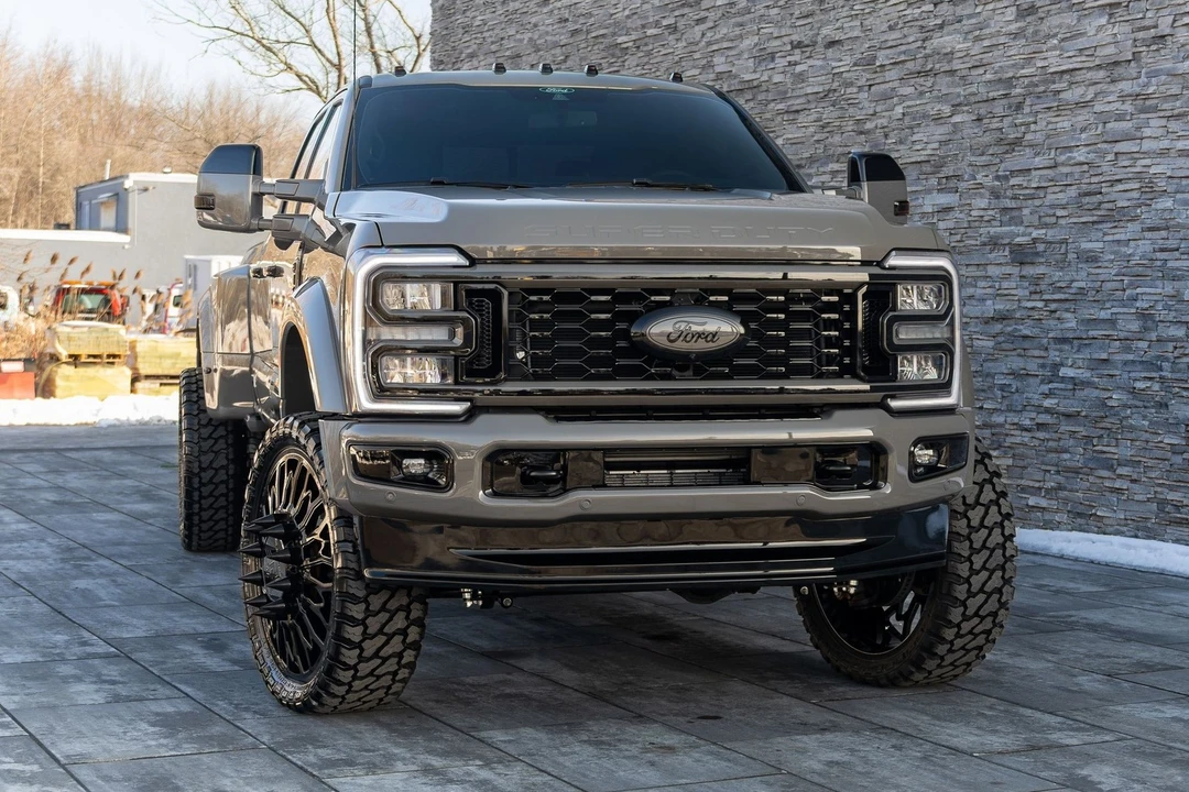 2026 Ford Super Duty 5th Gen - Image 4 of 21