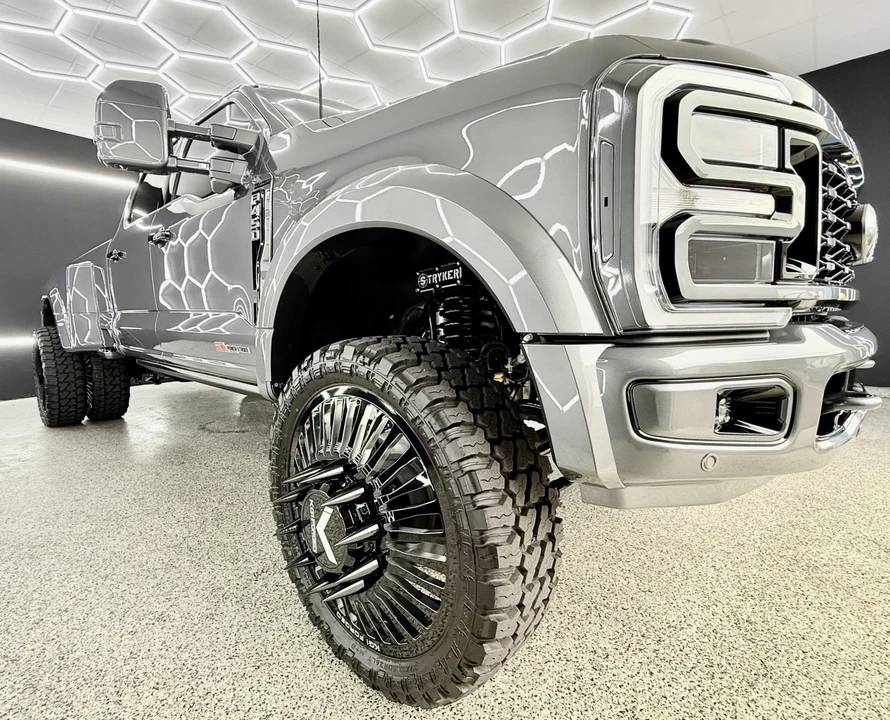 2026 Ford Super Duty 5th Gen - Image 18 of 21