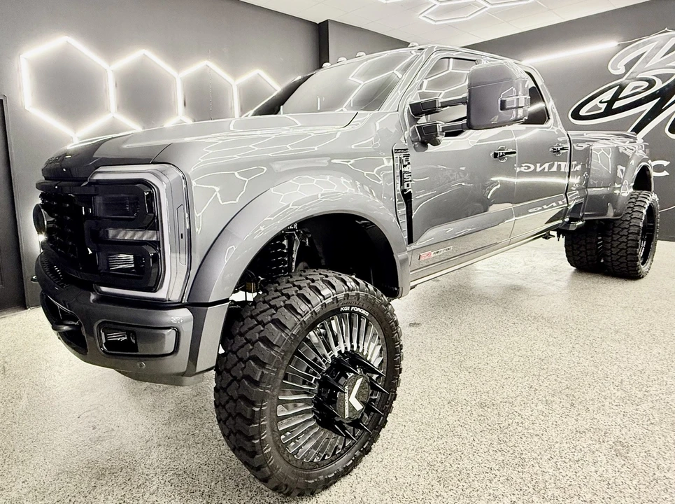 2026 Ford Super Duty 5th Gen - Image 19 of 21