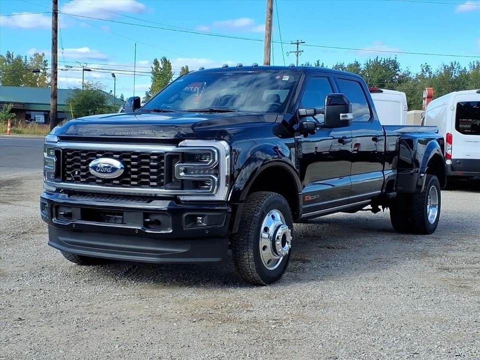 2026 Ford Super Duty 5th Gen - Image 2 of 21