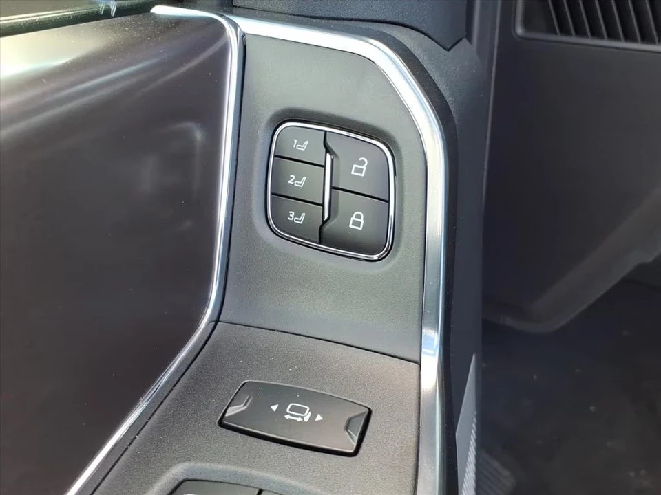2026 Ford Super Duty 5th Gen - Image 21 of 21