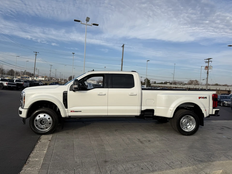2026 Ford Super Duty 5th Gen - Image 3 of 21