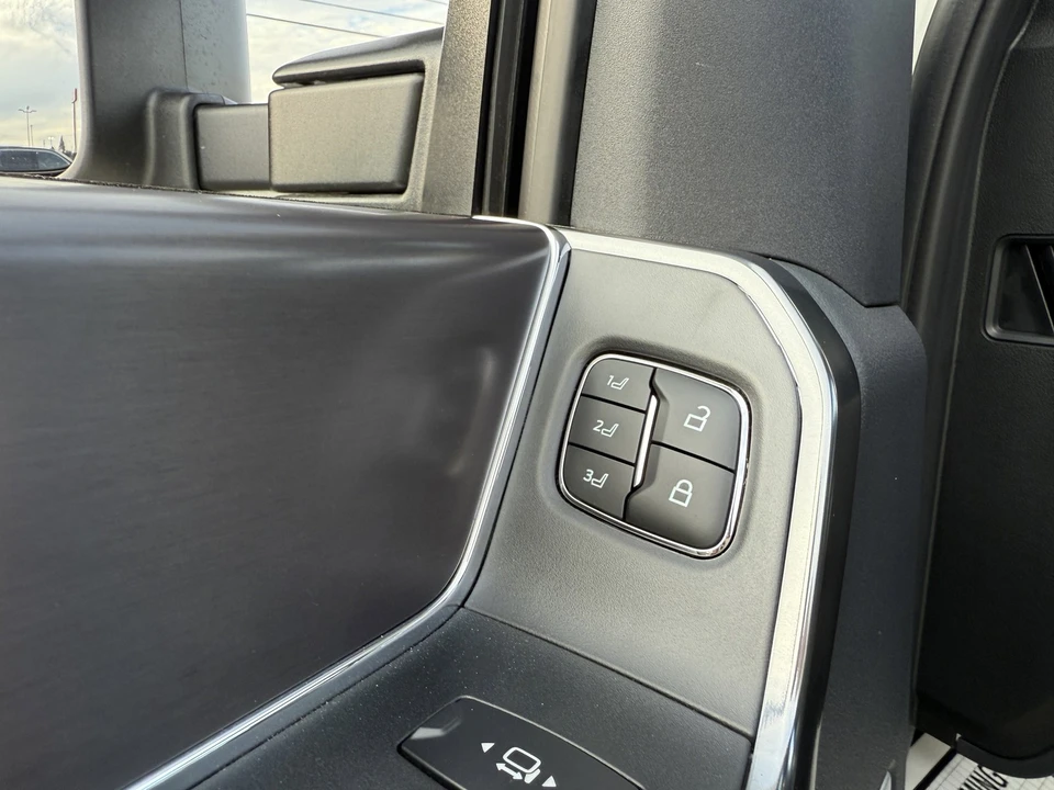 2026 Ford Super Duty 5th Gen - Image 15 of 21