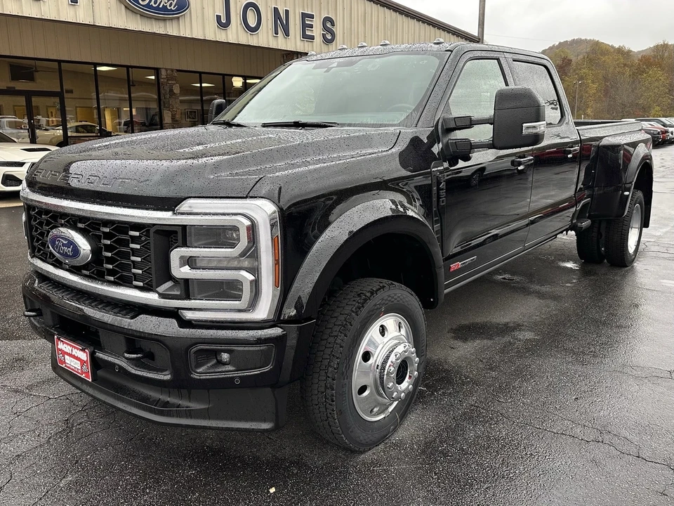 2026 Ford Super Duty 5th Gen - Image 2 of 21