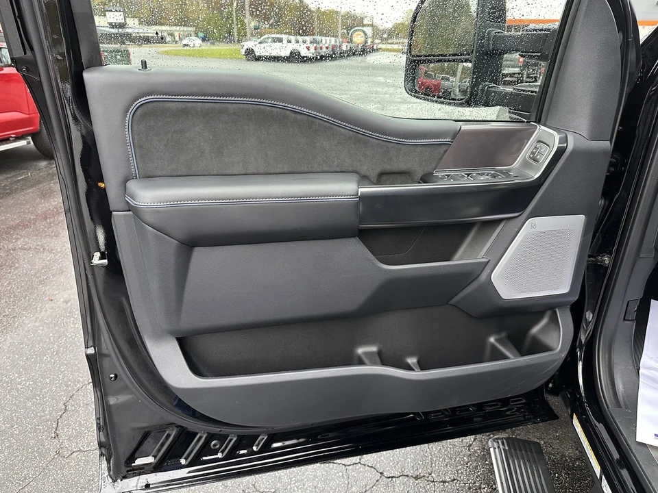2026 Ford Super Duty 5th Gen - Image 10 of 21