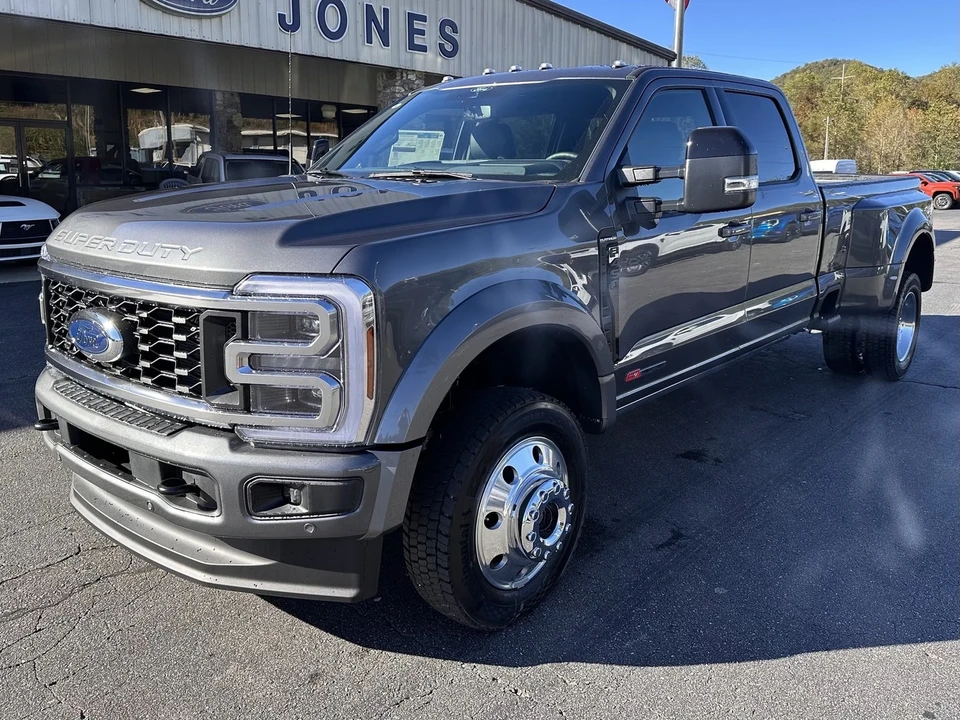 2026 Ford Super Duty 5th Gen - Image 2 of 21