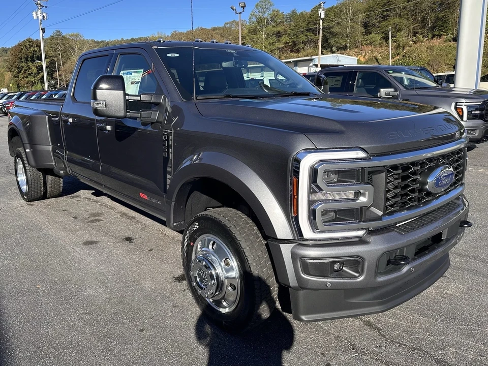 2026 Ford Super Duty 5th Gen - Image 4 of 21