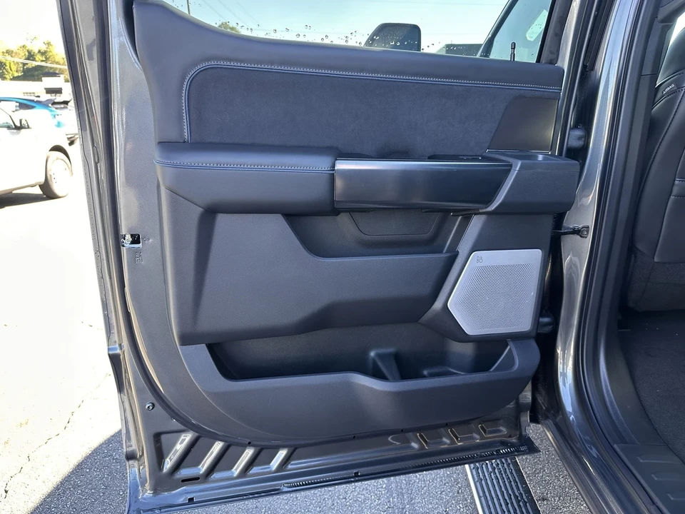 2026 Ford Super Duty 5th Gen - Image 13 of 21