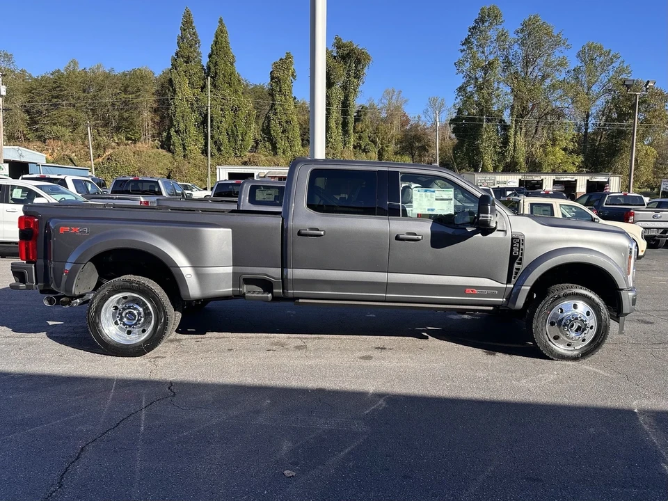 2026 Ford Super Duty 5th Gen - Image 5 of 21