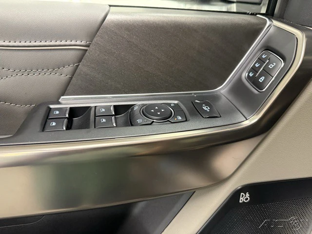 2026 Ford Super Duty 5th Gen - Image 12 of 20