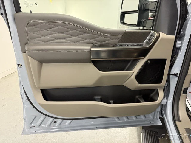 2026 Ford Super Duty 5th Gen - Image 11 of 20