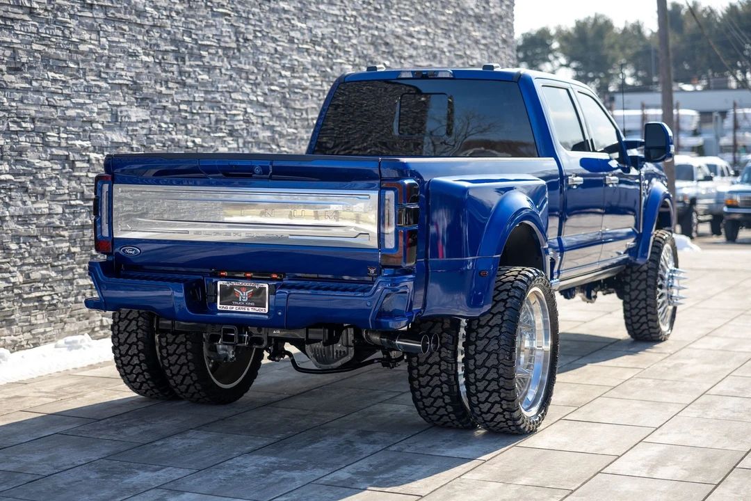 2026 Ford Super Duty 5th Gen - Image 17 of 21