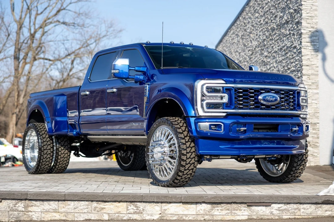 2026 Ford Super Duty 5th Gen - Image 2 of 21