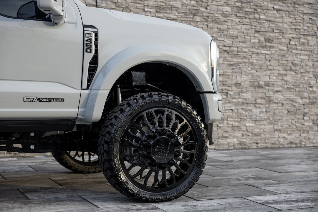 2026 Ford Super Duty 5th Gen - Image 11 of 21