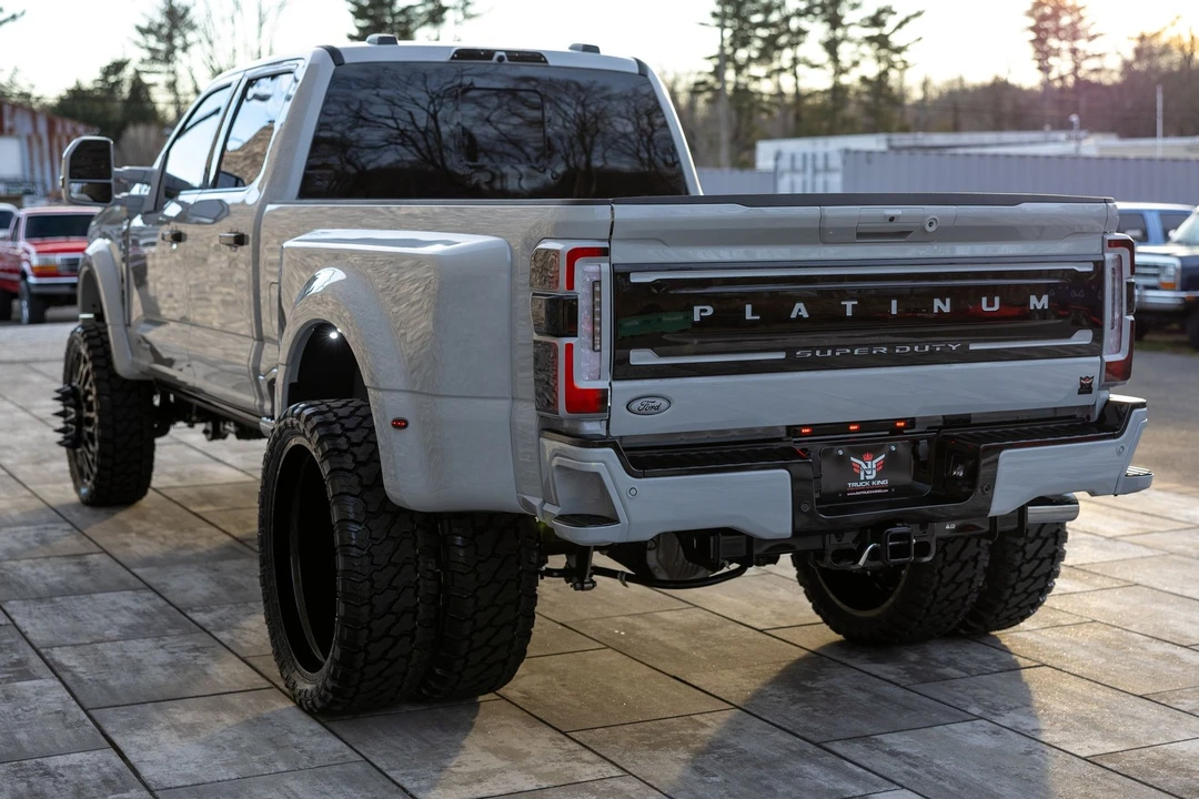 2026 Ford Super Duty 5th Gen - Image 16 of 21