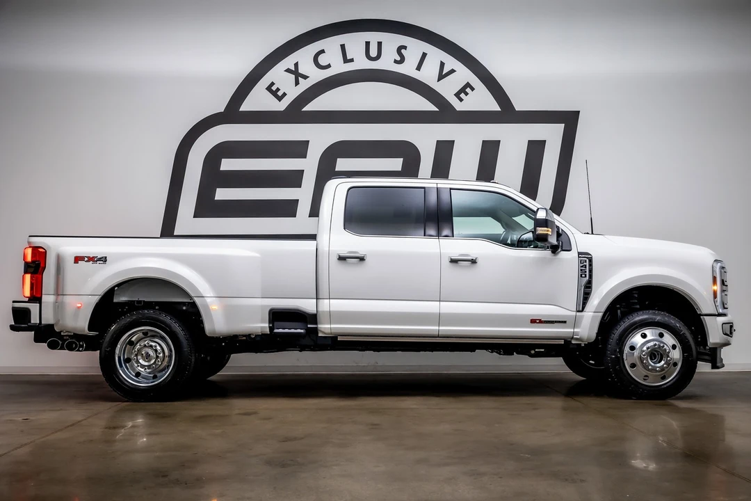 2026 Ford Super Duty 5th Gen - Image 9 of 12