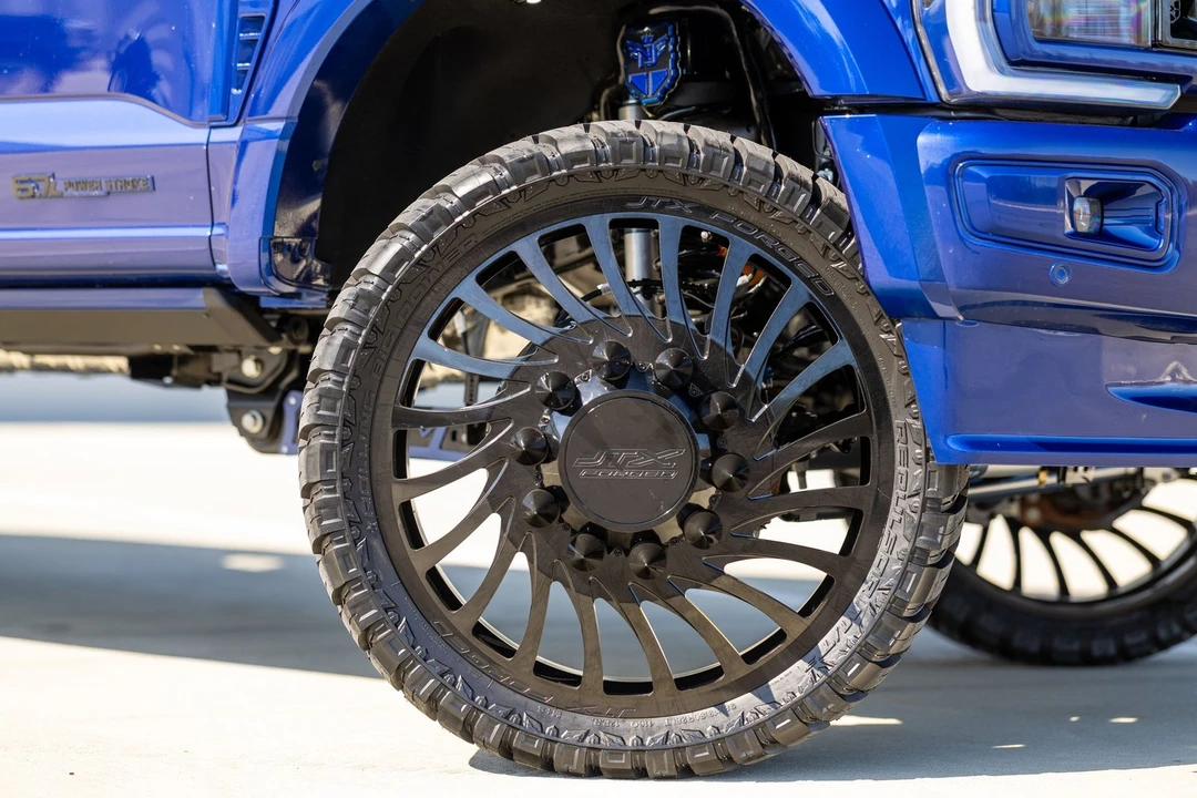 2026 Ford Super Duty 5th Gen - Image 4 of 21