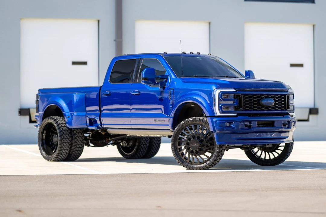 2026 Ford Super Duty 5th Gen - Image 2 of 21