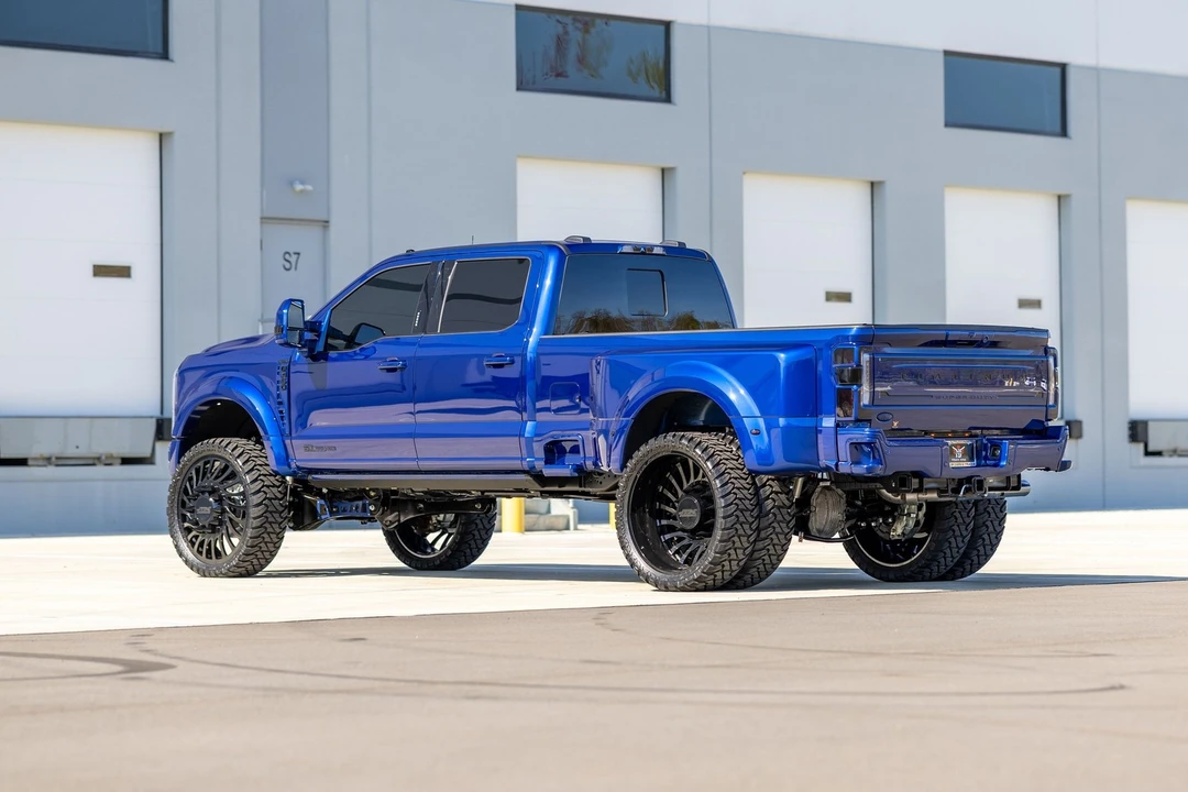 2026 Ford Super Duty 5th Gen - Image 13 of 21