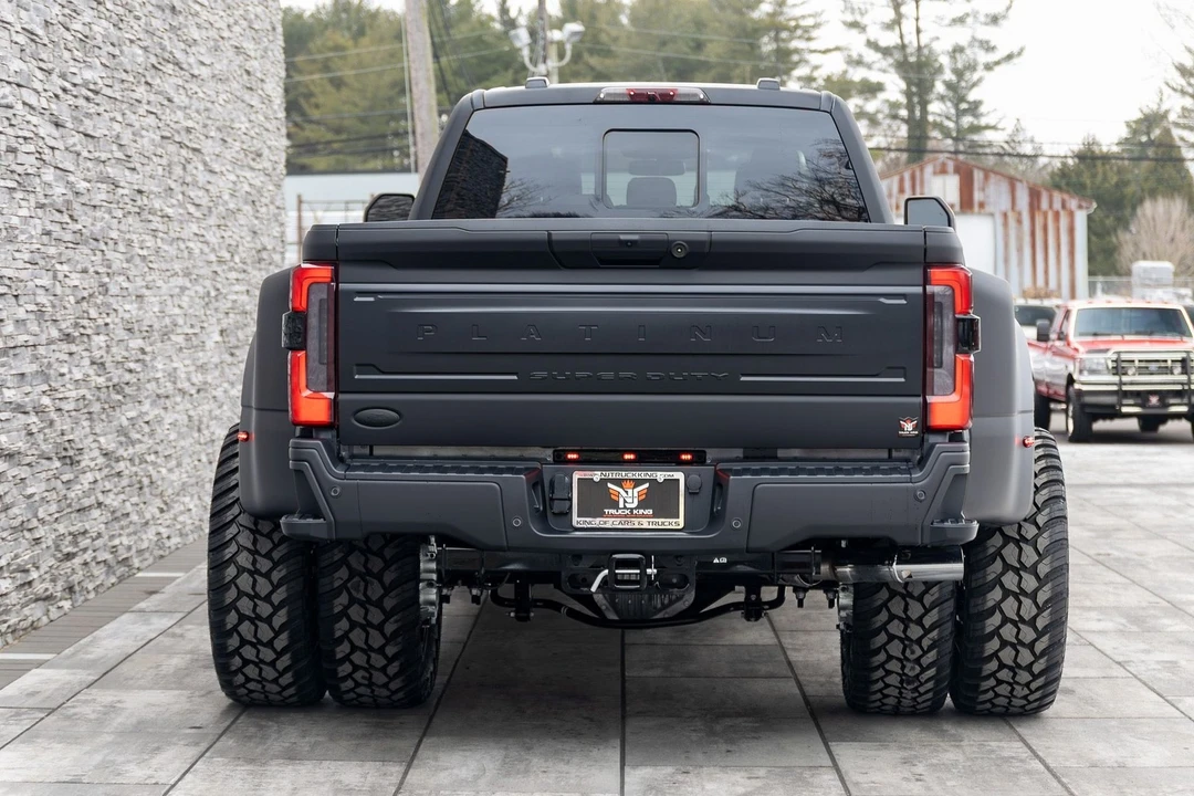 2026 Ford Super Duty 5th Gen - Image 14 of 21