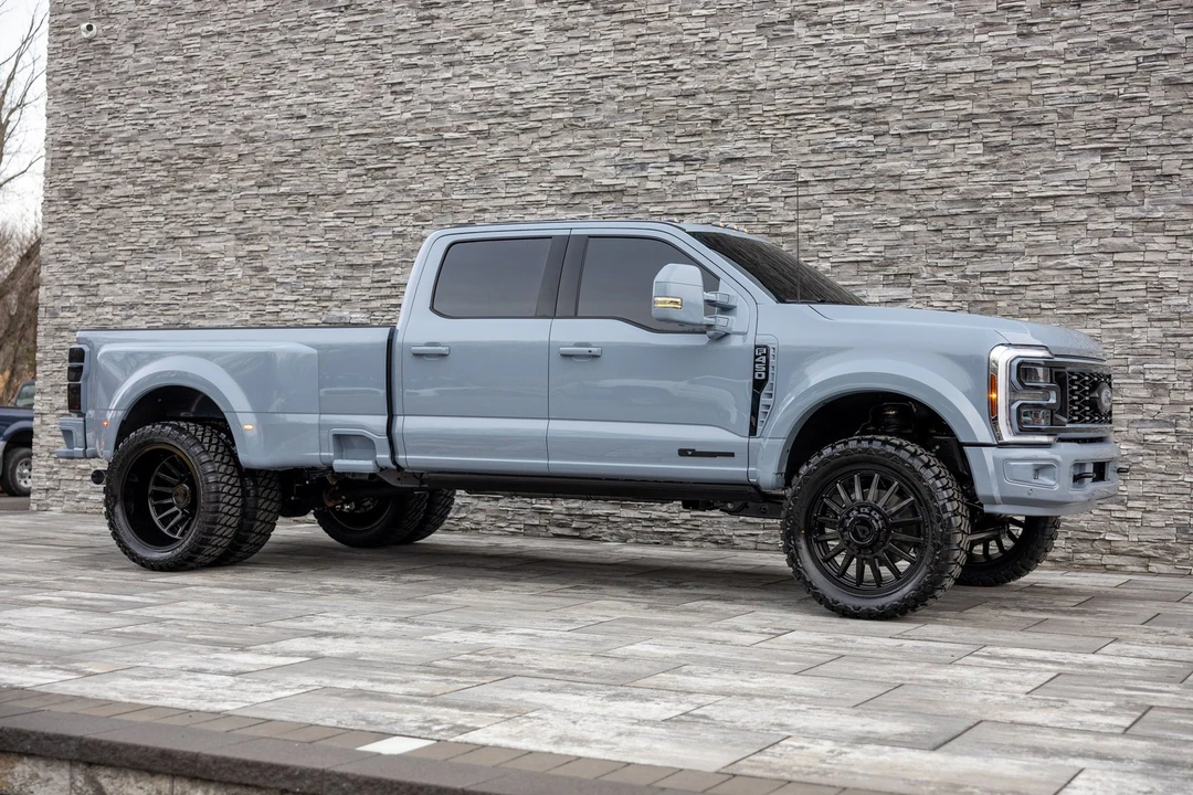 2026 Ford Super Duty 5th Gen - Image 11 of 21