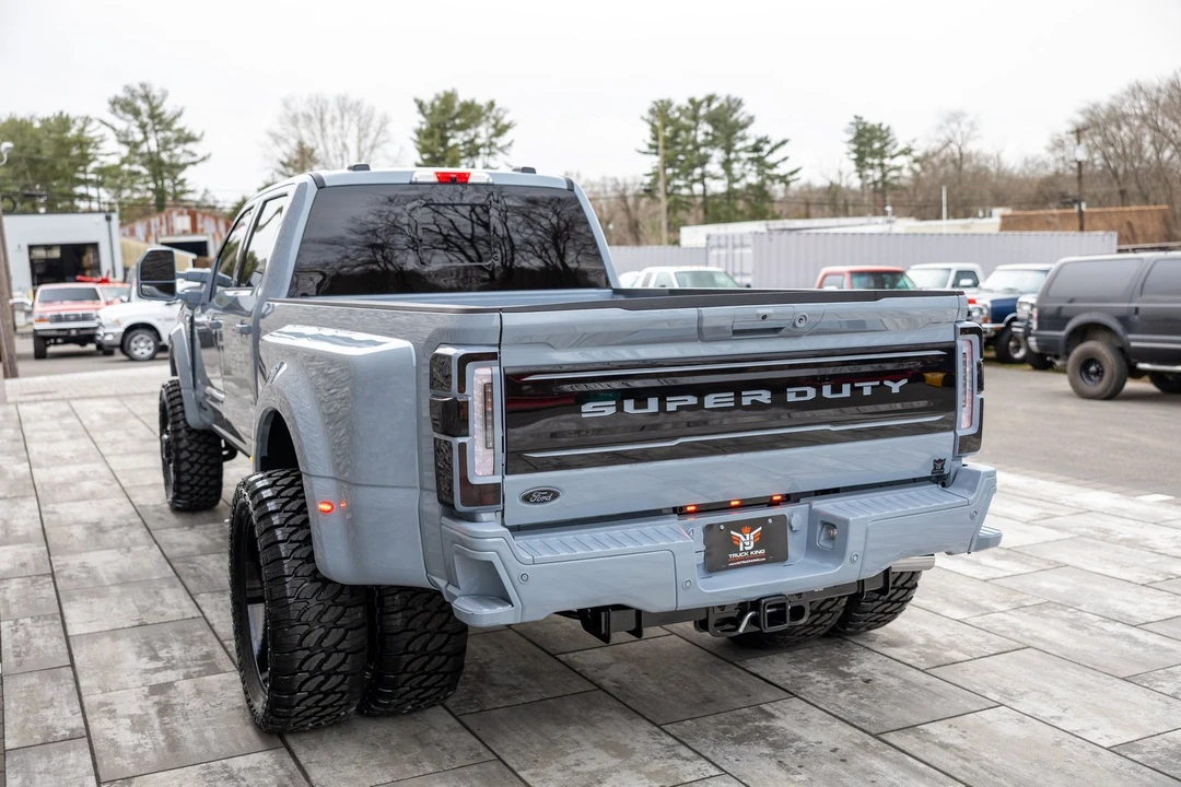 2026 Ford Super Duty 5th Gen - Image 19 of 21
