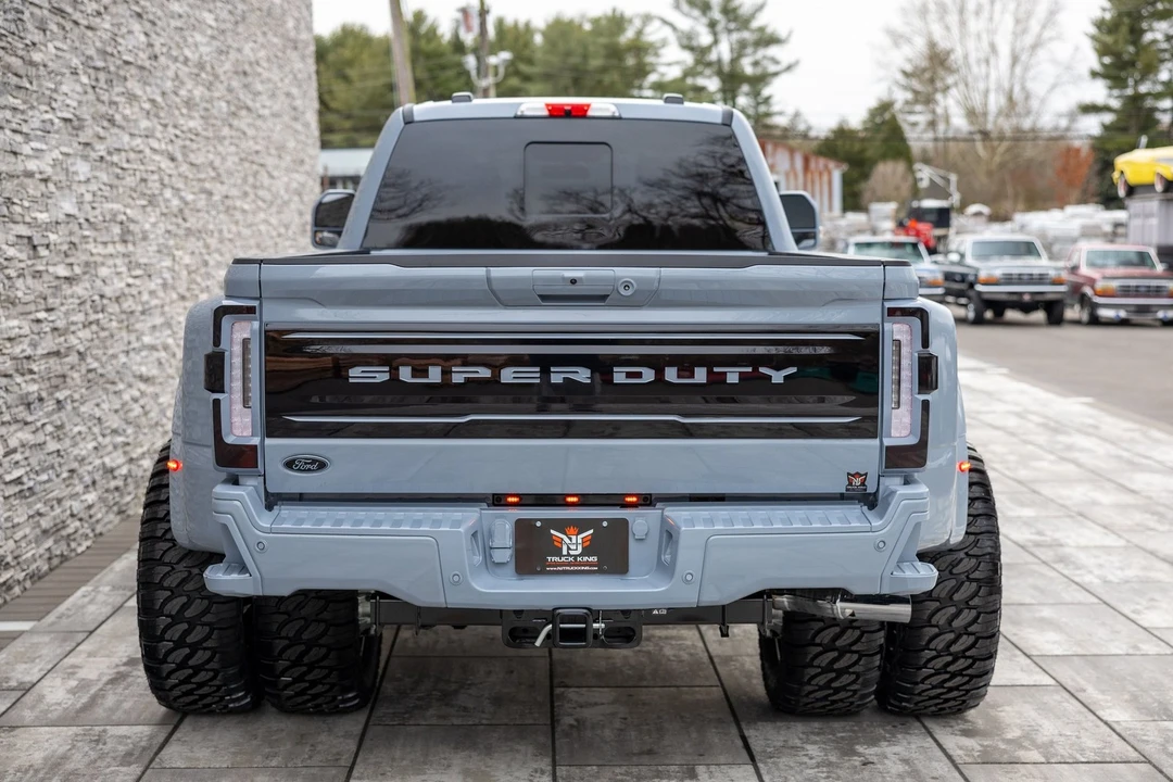 2026 Ford Super Duty 5th Gen - Image 17 of 21