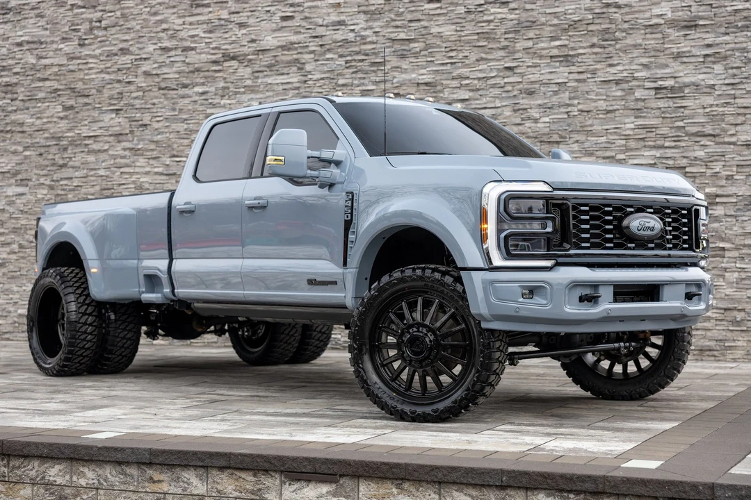2026 Ford Super Duty 5th Gen - Image 2 of 21