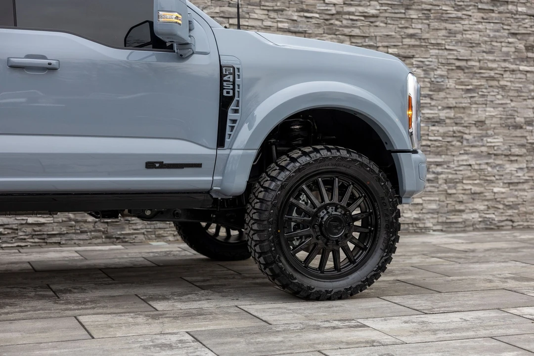2026 Ford Super Duty 5th Gen - Image 14 of 21