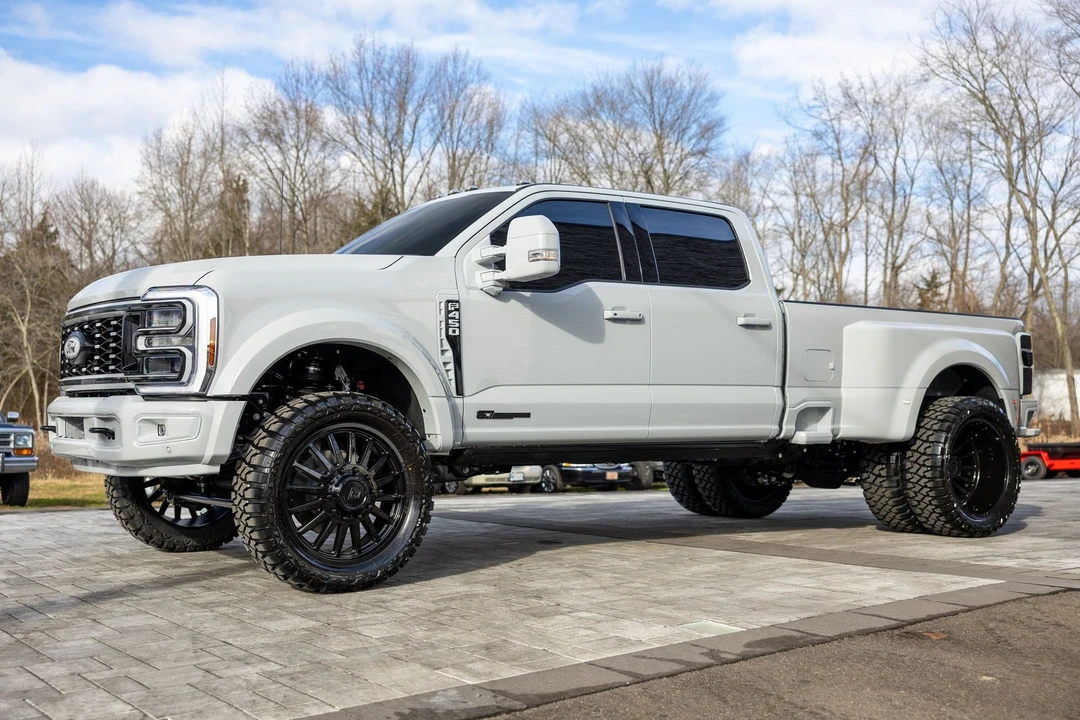 2026 Ford Super Duty 5th Gen - Image 6 of 21