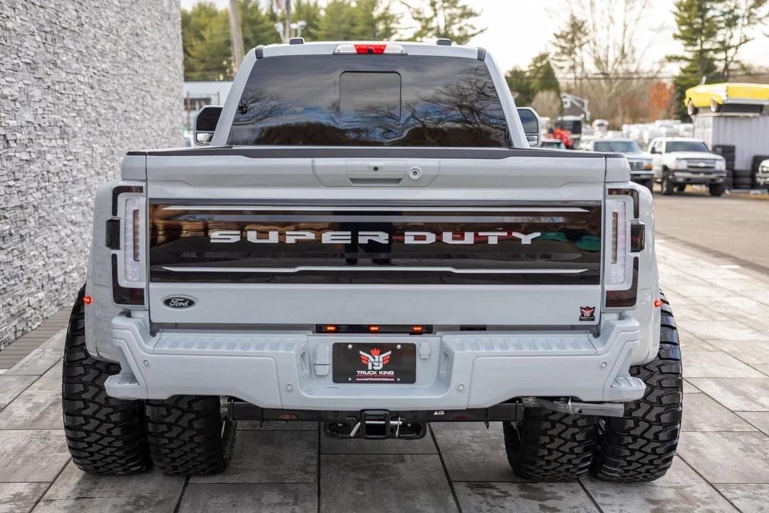 2026 Ford Super Duty 5th Gen - Image 16 of 21