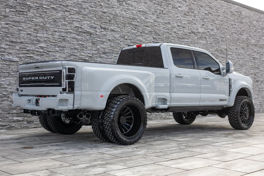 2026 Ford Super Duty 5th Gen - Image 14 of 21