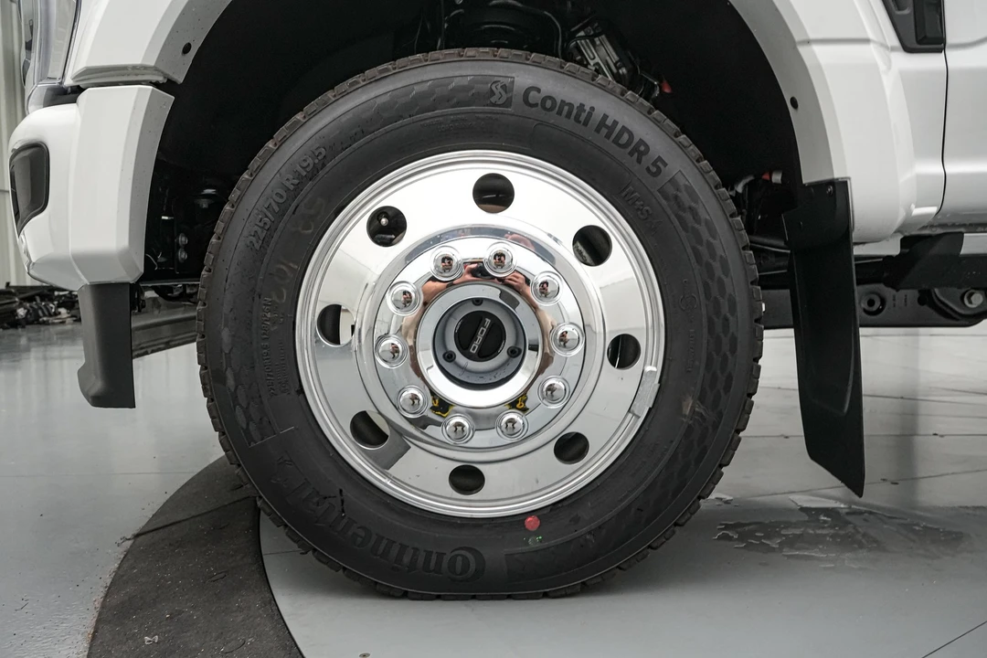 2026 Ford Super Duty 5th Gen - Image 12 of 31