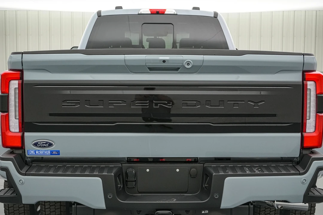 2026 Ford Super Duty 5th Gen - Image 14 of 31