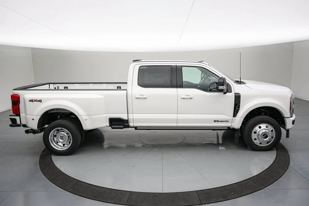 2026 Ford Super Duty 5th Gen - Image 4 of 31