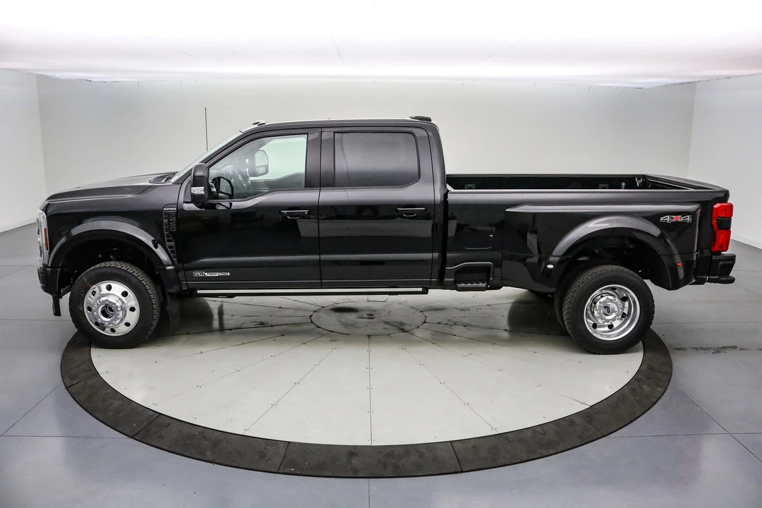 2026 Ford Super Duty 5th Gen - Image 9 of 21