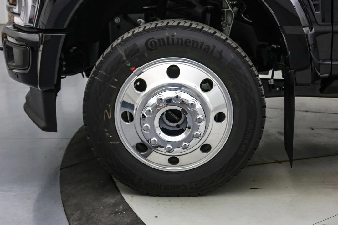 2026 Ford Super Duty 5th Gen - Image 12 of 21