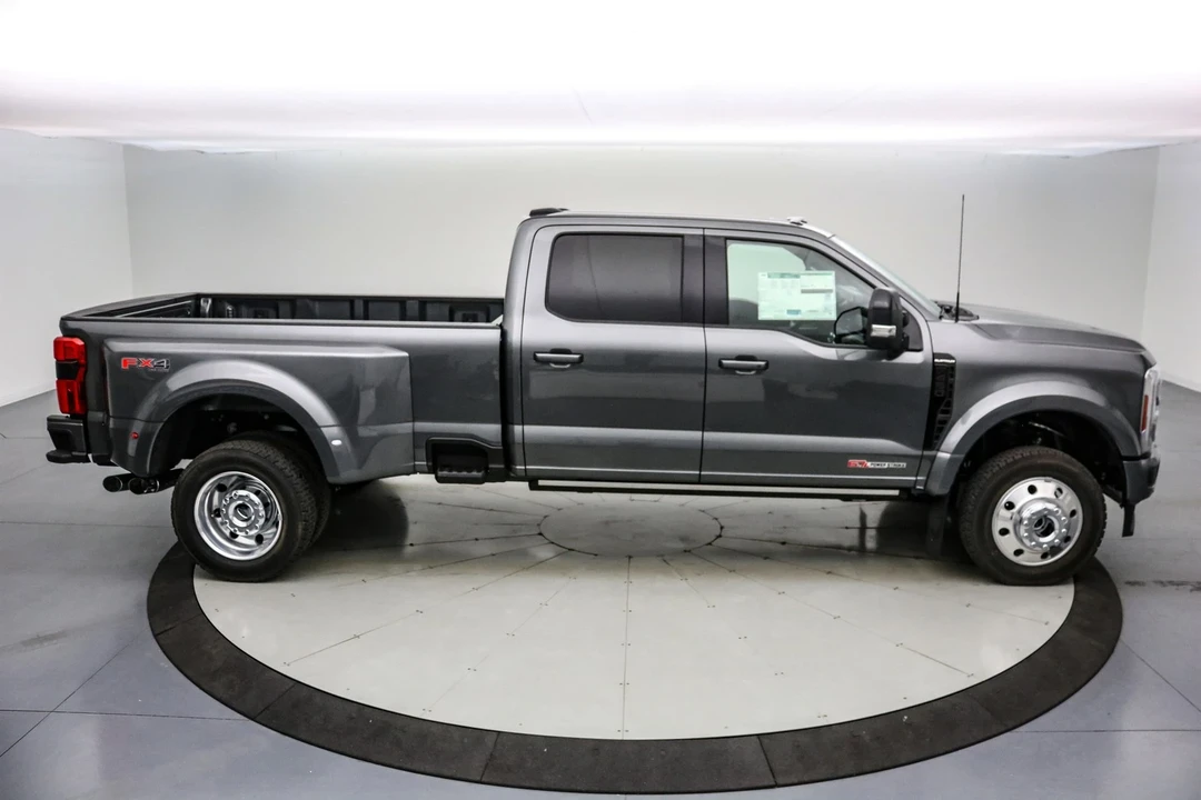 2026 Ford Super Duty 5th Gen - Image 4 of 21