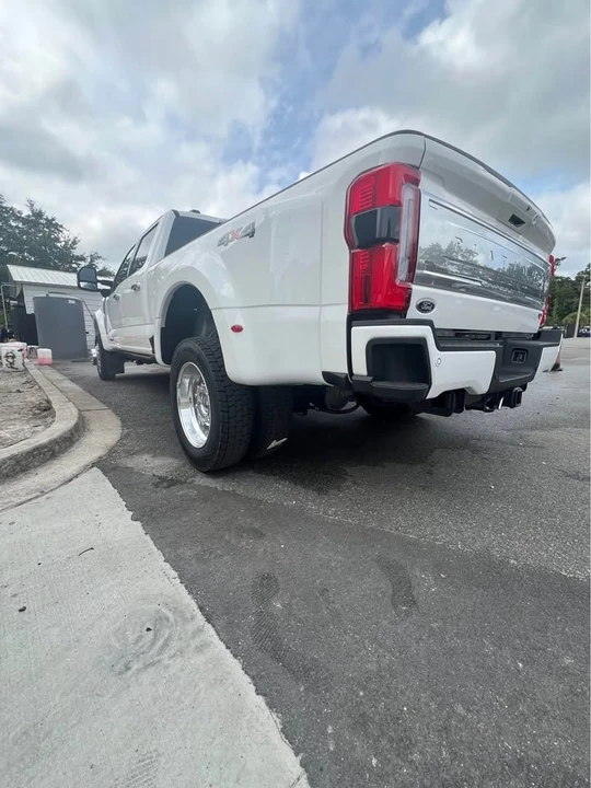 2026 Ford Super Duty 5th Gen - Image 5 of 13