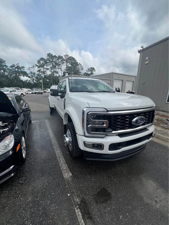 2026 Ford Super Duty 5th Gen - Image 2 of 13