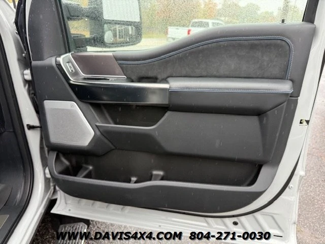 2026 Ford Super Duty 5th Gen - Image 23 of 31