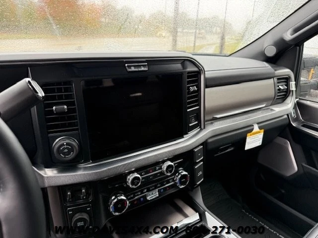 2026 Ford Super Duty 5th Gen - Image 14 of 31