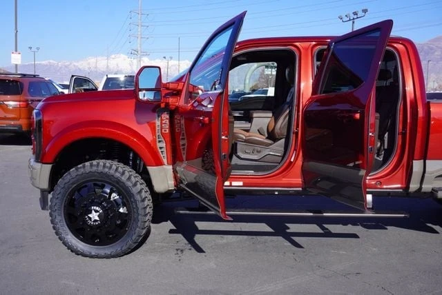 2026 Ford Super Duty 5th Gen - Image 27 of 31