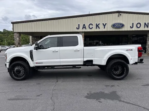 2026 Ford F-450 Super Duty LARIAT