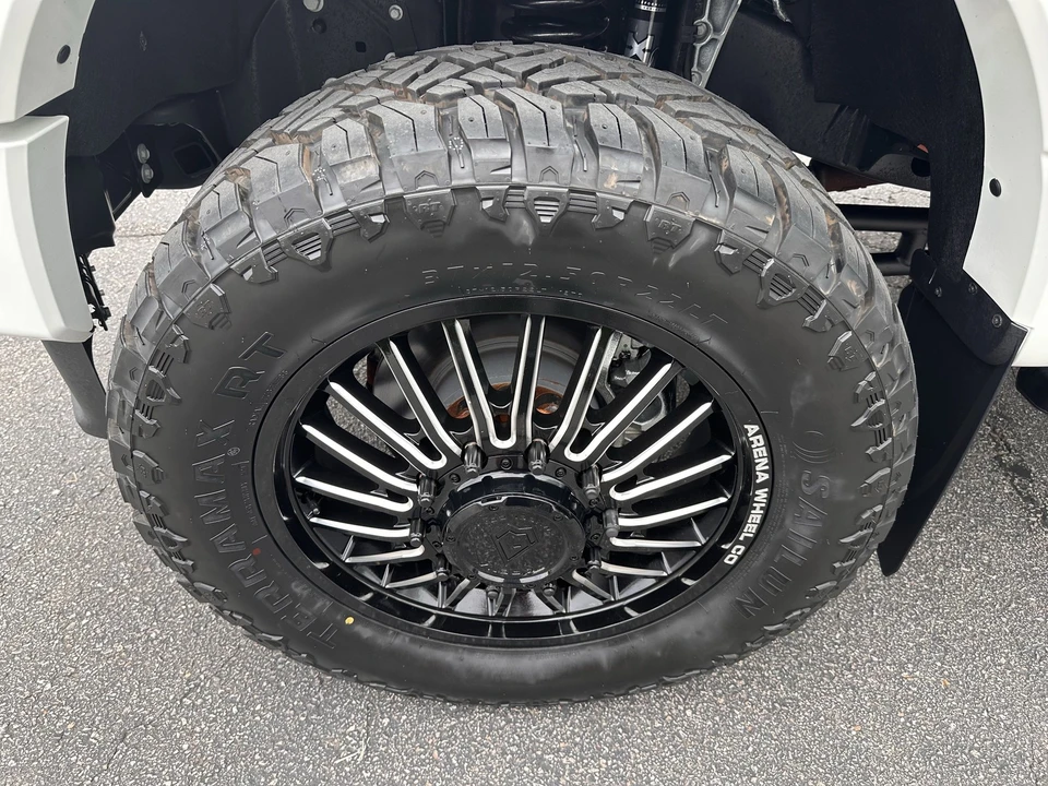 2026 Ford Super Duty 5th Gen - Image 18 of 31