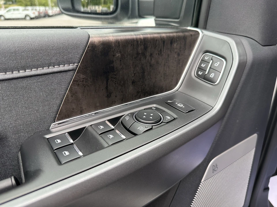 2026 Ford Super Duty 5th Gen - Image 19 of 31