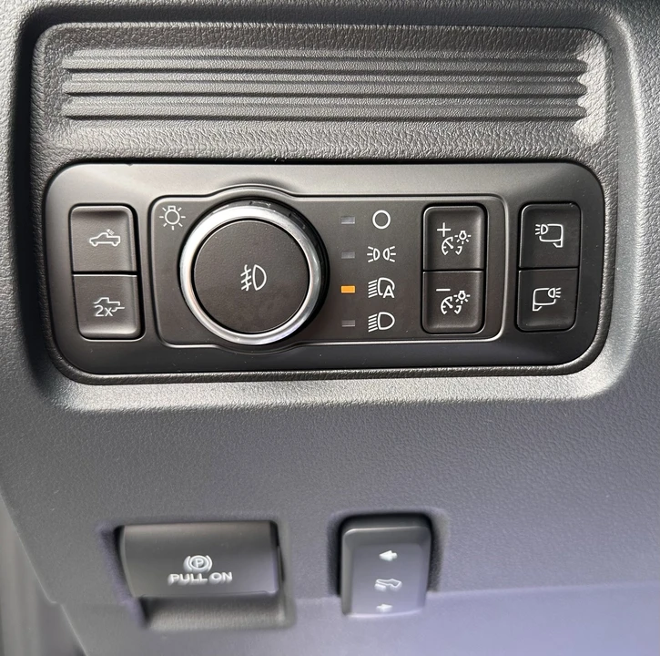 2026 Ford Super Duty 5th Gen - Image 20 of 31
