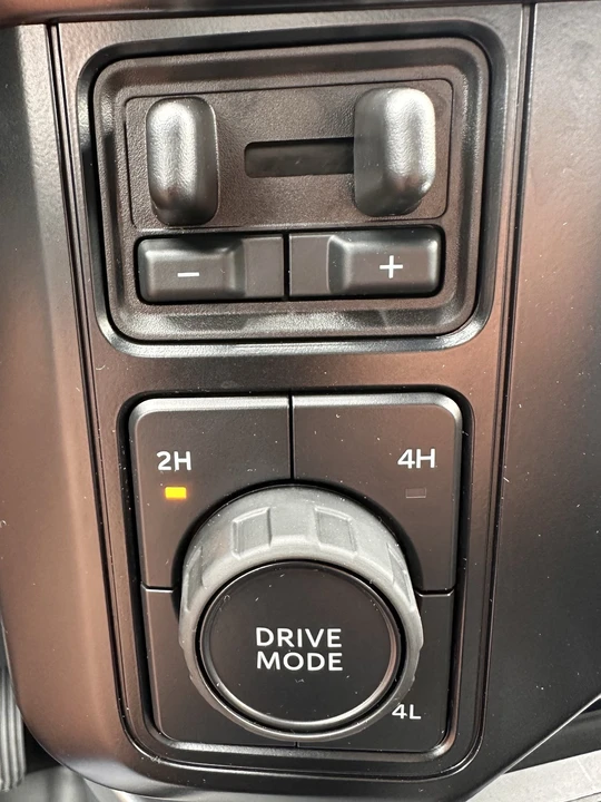 2026 Ford Super Duty 5th Gen - Image 21 of 31